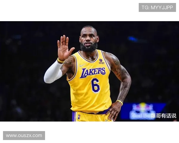 勒布朗詹姆斯职业生涯十大经典瞬间回顾与精彩时刻分析